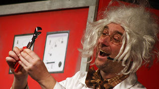 “Karnevalski vremeplov” plesne udruge “Gesta” (foto:Saša Čuka) “Karnevalski vremeplov” plesne udruge “Gesta” (foto:Saša Čuka)