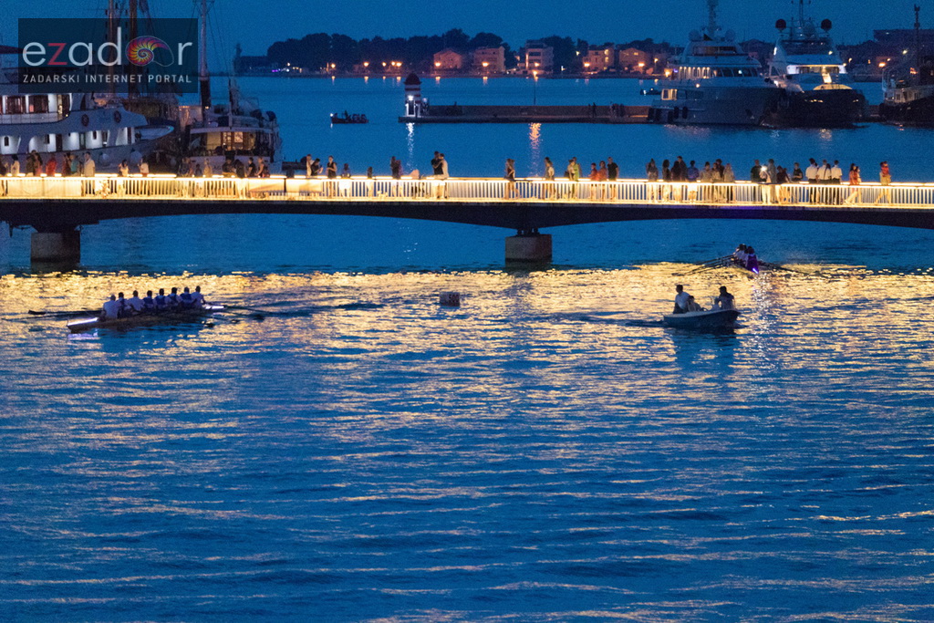 6. “Jadranov veslački dvoboj” osmeraca u uvali Jazine 6. “Jadranov veslački dvoboj” osmeraca u uvali Jazine