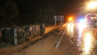 Vodice: U sudaru automobila i autobusa tri osobe ozlijeđene, a autobus završio na boku