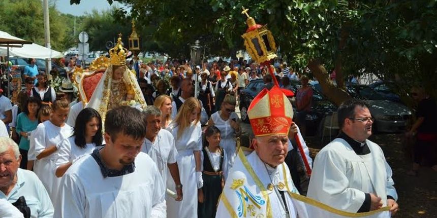 501. god. Gospe od Sniga u Kukljici, 5.8.2015. 501. god. Gospe od Sniga u Kukljici, 5.8.2015.