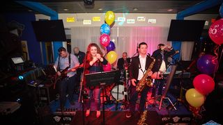 U Famous beach and grill baru Rockatansky bend proslavio je 20 godina djelovanja U Famous beach and grill baru Rockatansky bend proslavio je 20 godina djelovanja