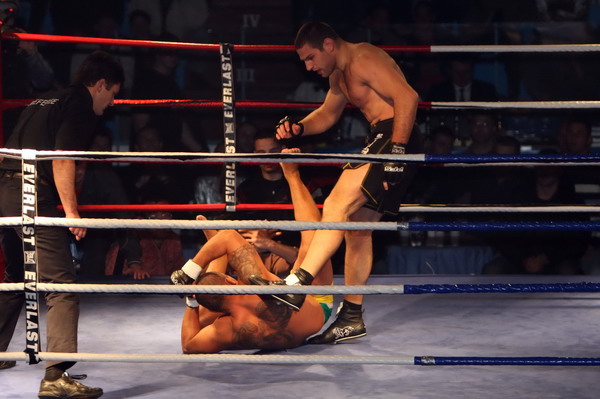 Image 1162341 (auto) Image 1162341 (auto)