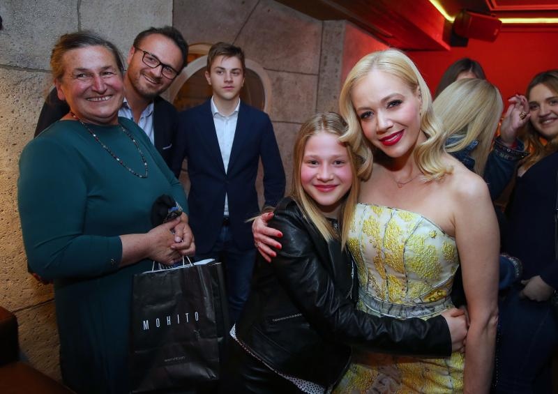 2CELLOS održali promociju novog albuma “Score” u kavani Johann Franck 2CELLOS održali promociju novog albuma “Score” u kavani Johann Franck