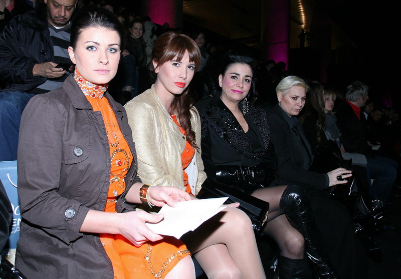 Image 1010953 (auto) Image 1010953 (auto)