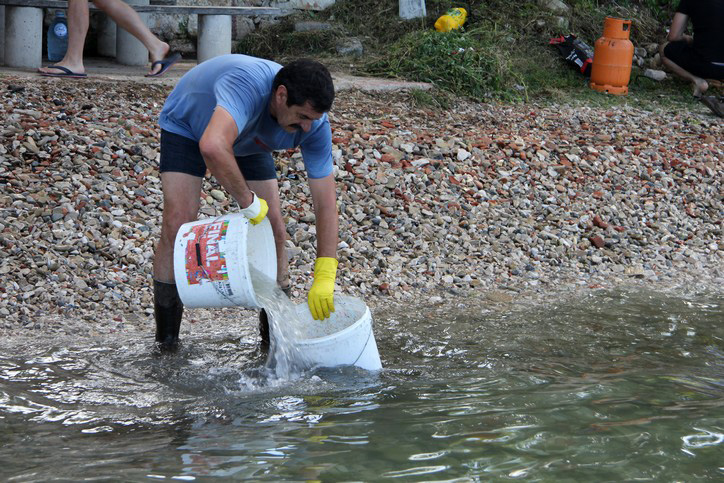 Karma:Počela akcija čišćenja Carske fontane Karma:Počela akcija čišćenja Carske fontane