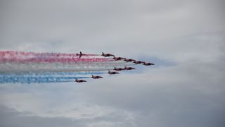 Krila Oluje i Red Arrows preletjeli iznad Zadarskog kanala