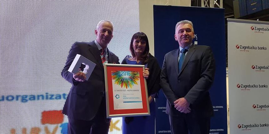 Image 380539 (auto) Image 380539 (auto)