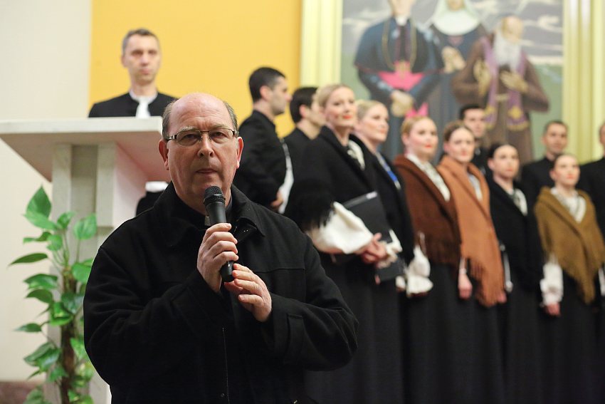 (V)Ladari i (V)Ladarice folklorne scene u Hrvatskoj još jednom oduševili Bibinjce. Foto: Leo Banić