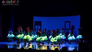 Predstava “Odgojoj” Plesne udruge Gesta u HNK Zadar