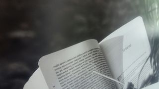 Izložba Jerolima Vulića: Zadrani ulovljeni u zanosu čitanja Izložba Jerolima Vulića: Zadrani ulovljeni u zanosu čitanja