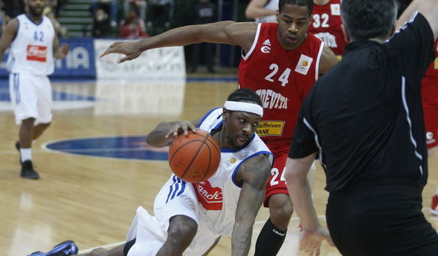 Zagreb, 060312.Dvorana Drazen Petrovic.Cibona.Kosarkaska utakmica 23. kola Aba lige izmedju Cibone i Cedevite.Na slici: Barbour Antwain.Foto: Goran Mehkek / CROPIX