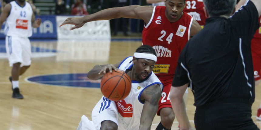 Zagreb, 060312.Dvorana Drazen Petrovic.Cibona.Kosarkaska utakmica 23. kola Aba lige izmedju Cibone i Cedevite.Na slici: Barbour Antwain.Foto: Goran Mehkek / CROPIX Zagreb, 060312.Dvorana Drazen Petrovic.Cibona.Kosarkaska utakmica 23. kola Aba lige izmedju Cibone i Cedevite.Na slici: Barbour Antwain.Foto: Goran Mehkek / CROPIX