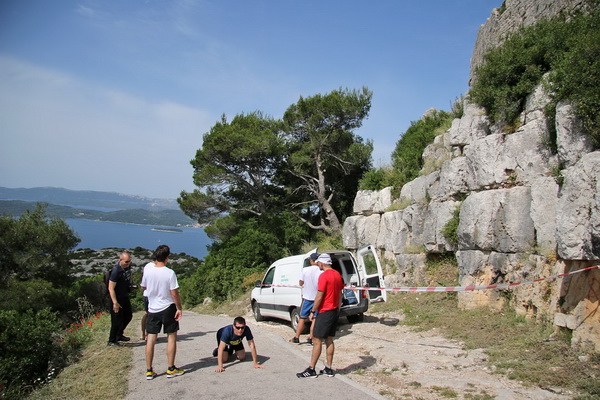 Gospodar OTOKA – uspon na Sv. Mihovil
(nedjelja, 29. svibnja 2016. godine)
Start: 09:30 h, u centru Preka (Park Vrulja)
Cilj: tvr Gospodar OTOKA – uspon na Sv. Mihovil
(nedjelja, 29. svibnja 2016. godine)
Start: 09:30 h, u centru Preka (Park Vrulja)
Cilj: tvr