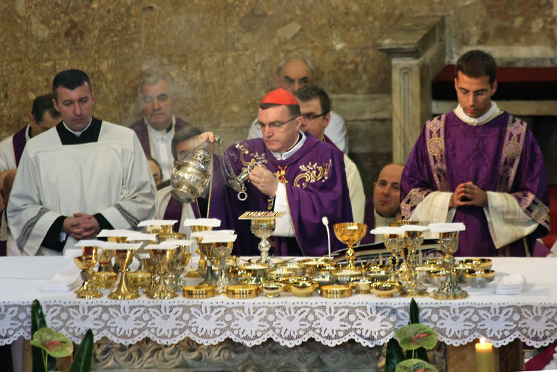 Posljednji ispraćaj nadbiskupa Ivana Prenđe (foto: Marin Gospić)