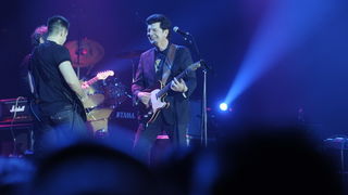 Split, 180311.
Spaladium Arena.
Koncert Bajaga u splitskoj Spaladium Areni ispunio je ocekivanja i dvorana je bila gotovo puna.
Foto: Paun Paunovic / CROPIX Split, 180311.
Spaladium Arena.
Koncert Bajaga u splitskoj Spaladium Areni ispunio je ocekivanja i dvorana je bila gotovo puna.
Foto: Paun Paunovic / CROPIX