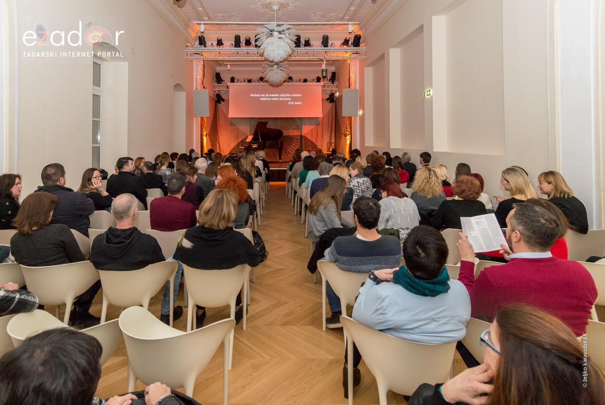 Glazbena šetnja Parizom: Katarina Livljanić i Danijel Detoni Glazbena šetnja Parizom: Katarina Livljanić i Danijel Detoni