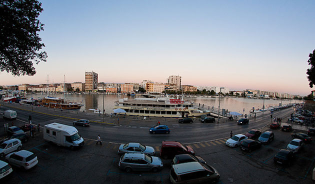 Đir po gradu, 13. listopada 2011., parking