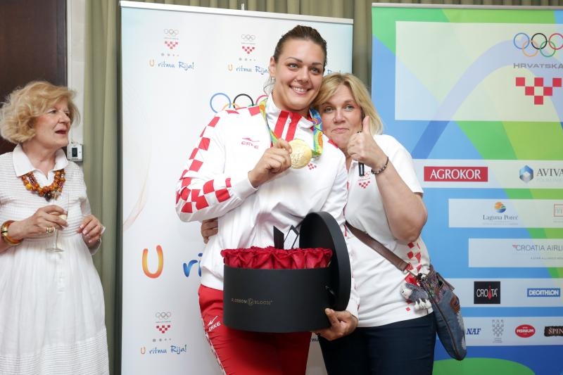Hrvatski olimpijci svečano dočekani na Plesu. Sandra Perković, Šime Fantela, Igor Marenić, Tonči Stipanović. Photo: Luak Sanzl/PPIXSELL Hrvatski olimpijci svečano dočekani na Plesu. Sandra Perković, Šime Fantela, Igor Marenić, Tonči Stipanović. Photo: Luak Sanzl/PPIXSELL