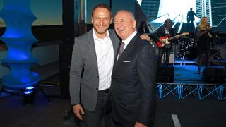 Svečano otvorenje prodano-servisnog centra Tomić & Co. Svečano otvorenje prodano-servisnog centra Tomić & Co.