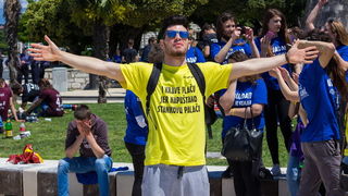 Ludijada maturanata na zadarskoj rivi 17. svibnja 2016. Foto: Bojan Bogdanić