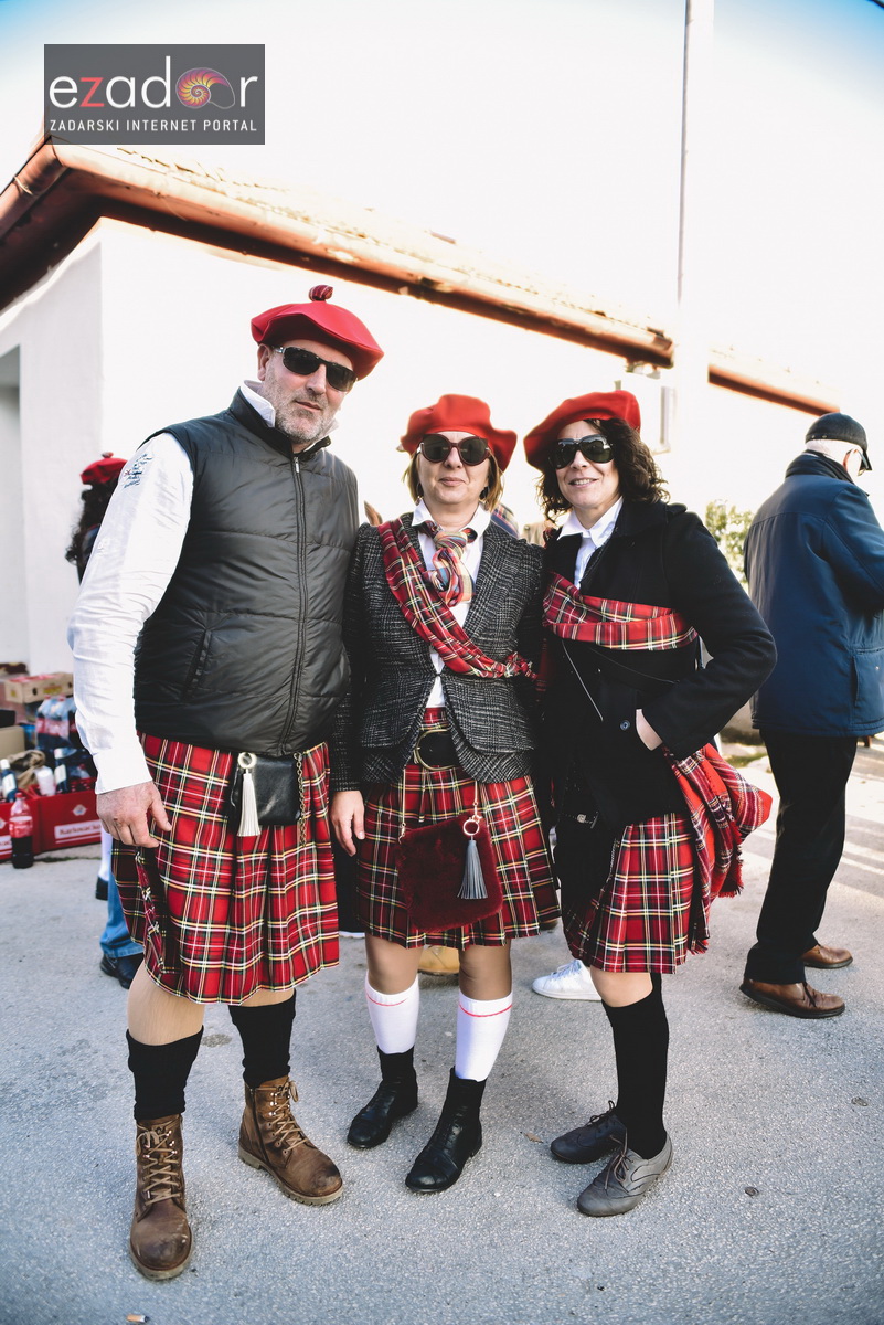 Škotski kiltovi preplavili zadarske Stanove Škotski kiltovi preplavili zadarske Stanove