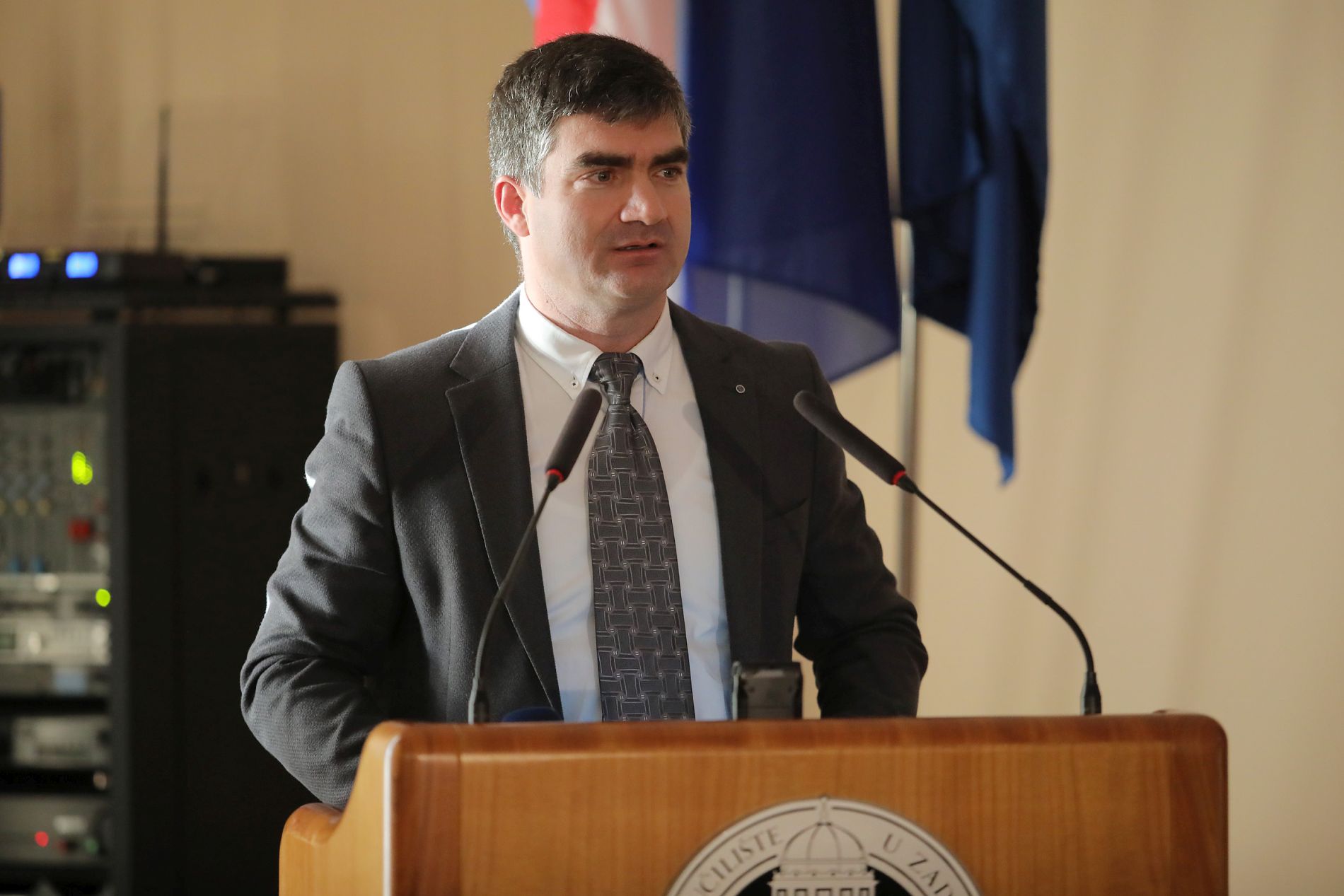 Na Sveučilištu u Zadru održan znanstveni kolokvij o VRO Maslenica