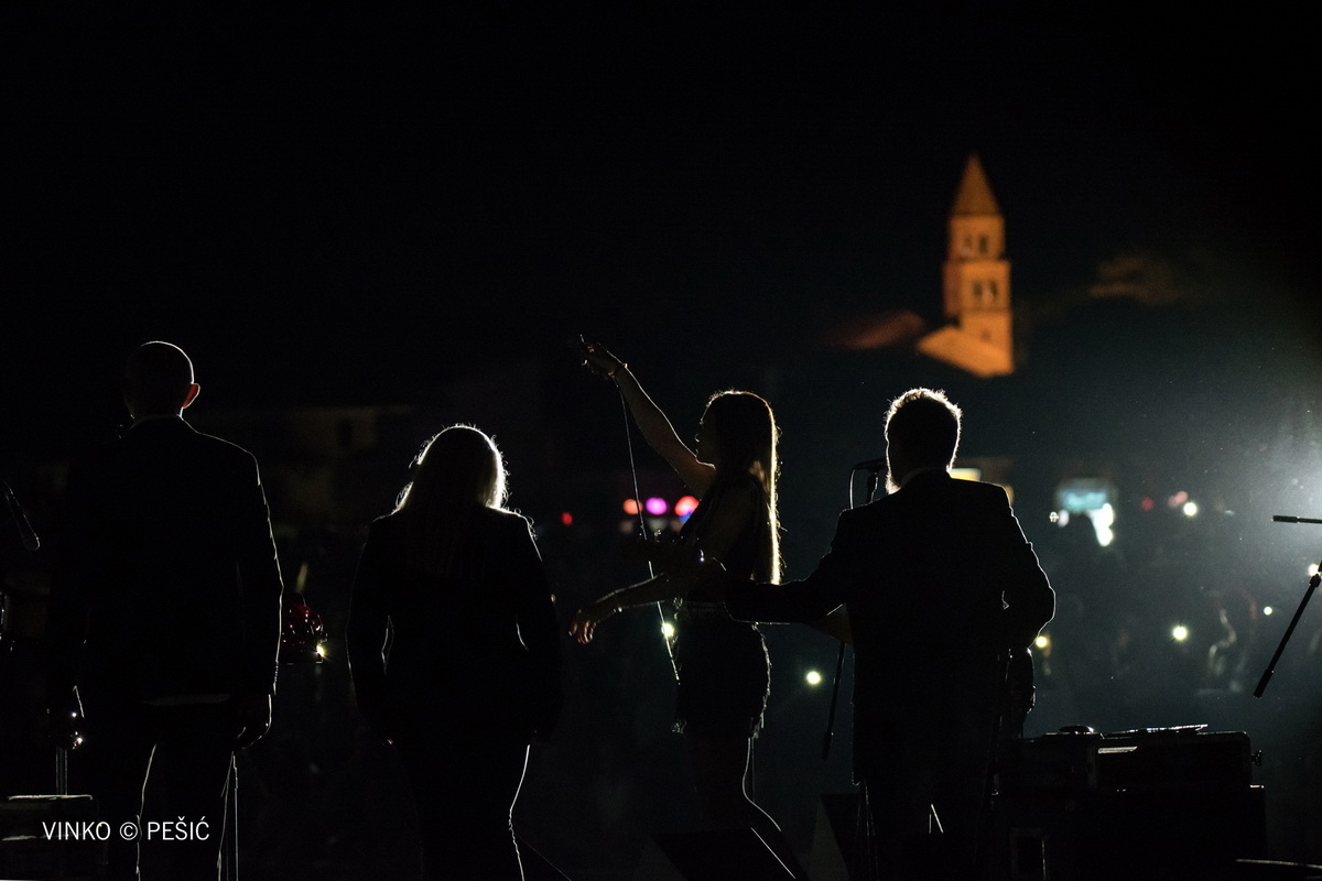 Severina oduševila nastupom na bazenu Ilirije u Biogradu na Moru