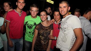 Vagabundo bar Vir: After party uz grupu Magazin, foto: Iva Perinčić Vagabundo bar Vir: After party uz grupu Magazin, foto: Iva Perinčić