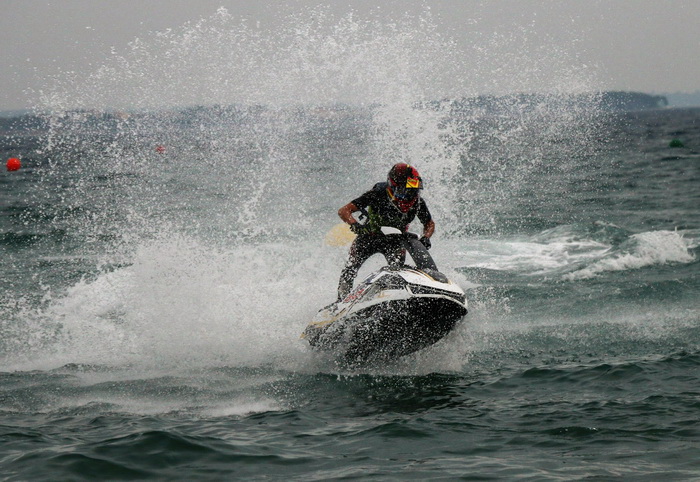 Vir: Slobodan trening na plaži Jadro pred utrke Alpe Adria Jest Ski Toura. Foto: Kažimir Škrbić/Virski list