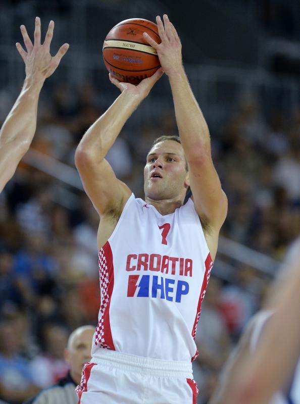 Arena Zagreb, Zagreb – Pripremni turnir za EuroBasket 2015., Hrvatska – BiH. Photo: Igor Kralj i Marko Lukunic/PIXSELL Arena Zagreb, Zagreb – Pripremni turnir za EuroBasket 2015., Hrvatska – BiH. Photo: Igor Kralj i Marko Lukunic/PIXSELL