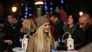 Advent na Viru: Crvena jabuka oduševila u “sniježnom” Viru Advent na Viru: Crvena jabuka oduševila u “sniježnom” Viru