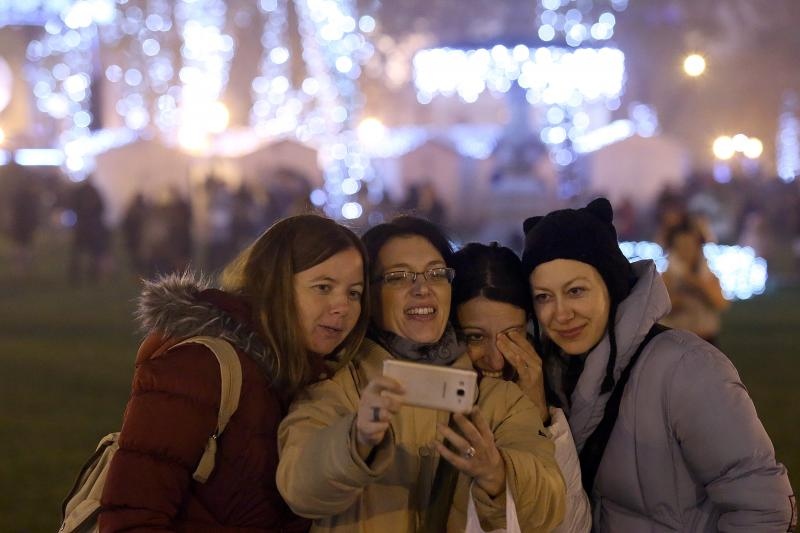 Na Zrinjevcu otvoren Advent u Zagrebu