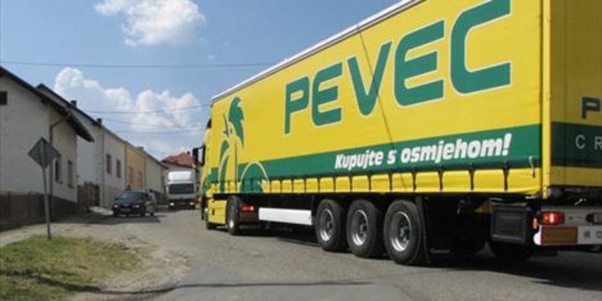 pevec (foto: cropix)