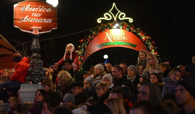 Mia Dimšić oduševila zadarsku publiku na Trgu Petra Zoranića