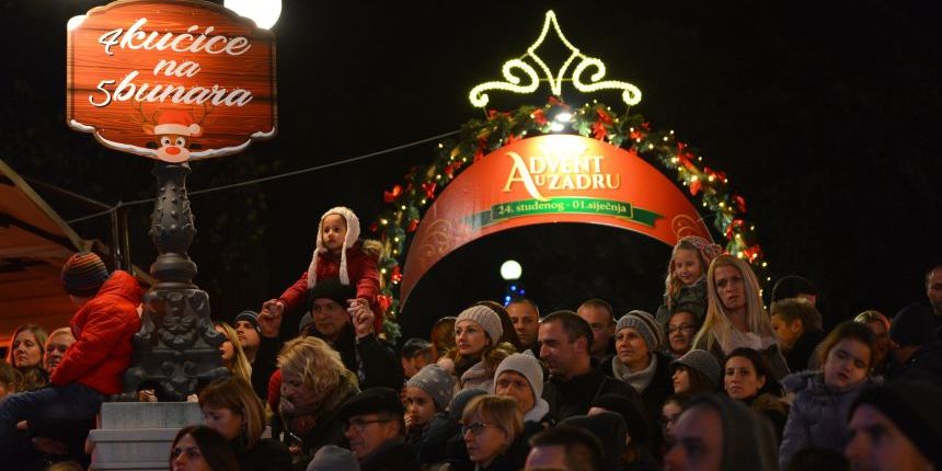 Mia Dimšić oduševila zadarsku publiku na Trgu Petra Zoranića