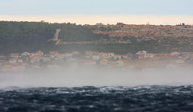 Bura, Velebitski kanal