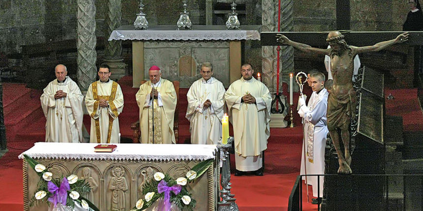 Svi sveti Misa u katedrali (foto: Marin Gospić)