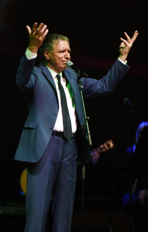 U Koncertnoj dvorani Vatroslava Lisinskog odrzan je humanitarni koncert Srce za Zadar na kojem su nastupili brojni zadarski pjevaci, a u publici su sjedili mnoge poznate osobe iz politickog i drustvenog zivota. Photo: Davor Visnjic/PIXSELL U Koncertnoj dvorani Vatroslava Lisinskog odrzan je humanitarni koncert Srce za Zadar na kojem su nastupili brojni zadarski pjevaci, a u publici su sjedili mnoge poznate osobe iz politickog i drustvenog zivota. Photo: Davor Visnjic/PIXSELL