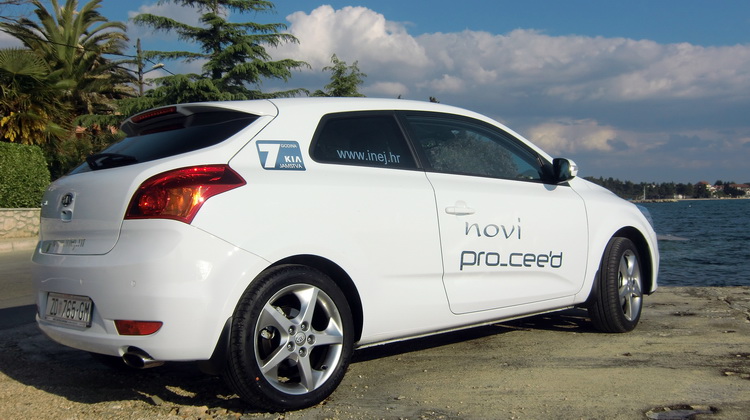 Kia pro_cee’d 1.6 CVVT EX Sport Leadher