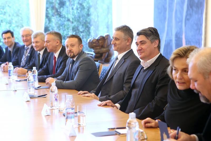 Predsjednica RH primila predstavnike Domoljubne koalicije i Hrvatska raste na konzultacije. Foto: Goran Stanzl/PIXSELL