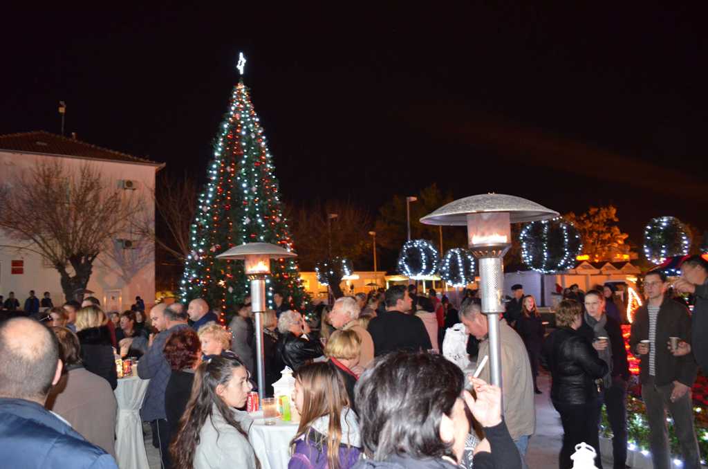 Vir: Druženje virske djece sa Svetim Nikolom Vir: Druženje virske djece sa Svetim Nikolom