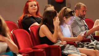 Igrajmo se: Zabranjeno mlađima od 15 strana A