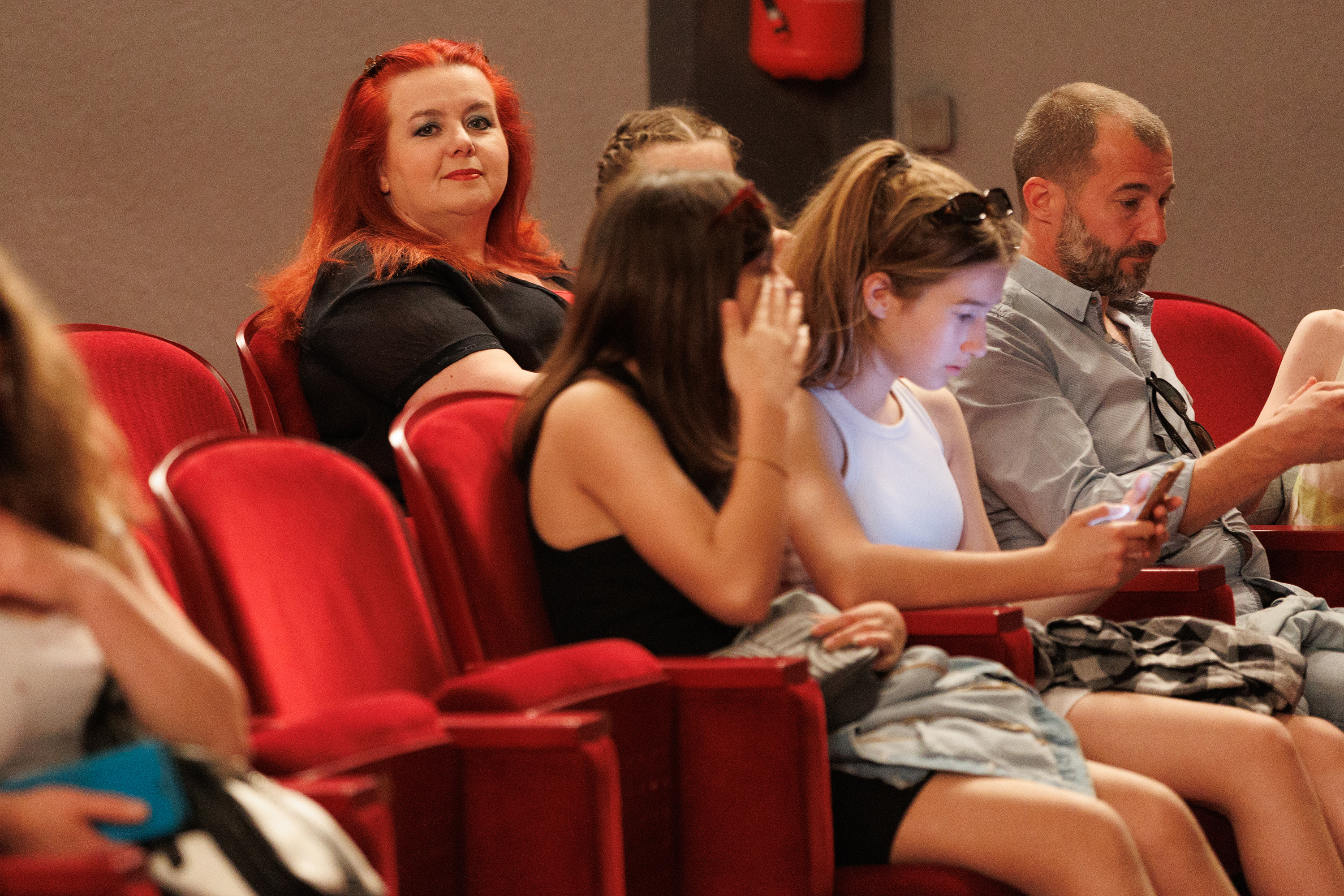 Igrajmo se: Zabranjeno mlađima od 15 strana A