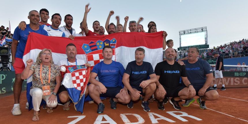 Slavlje hrvatskih tenisača nakon pobjede nad SAD-om Slavlje hrvatskih tenisača nakon pobjede nad SAD-om