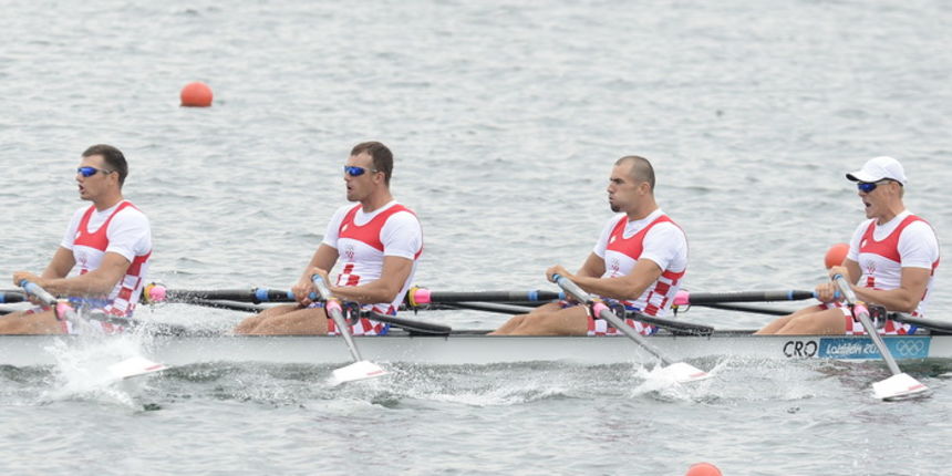 London, 010812.
Jezero Eton Dorney.
Hrvatski veslaci cetverac na parice polufinalna utrka tokom Olimpijskih Igra u Londonu.
Na fotografiji: David Sain, braca Martin, Valent Sinkovic i Damir Martin.
Foto: Drago Sopta / CROPIX London, 010812.
Jezero Eton Dorney.
Hrvatski veslaci cetverac na parice polufinalna utrka tokom Olimpijskih Igra u Londonu.
Na fotografiji: David Sain, braca Martin, Valent Sinkovic i Damir Martin.
Foto: Drago Sopta / CROPIX