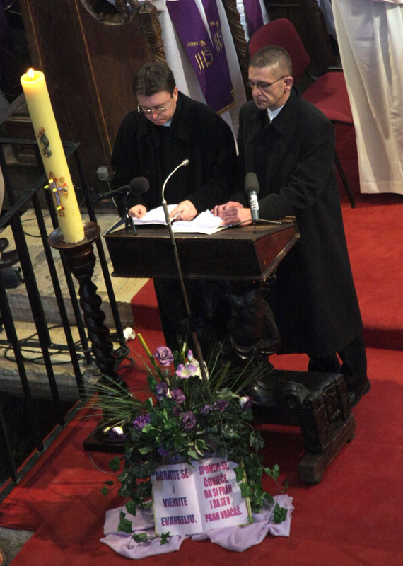 Posljednji ispraćaj nadbiskupa Marijana Oblaka