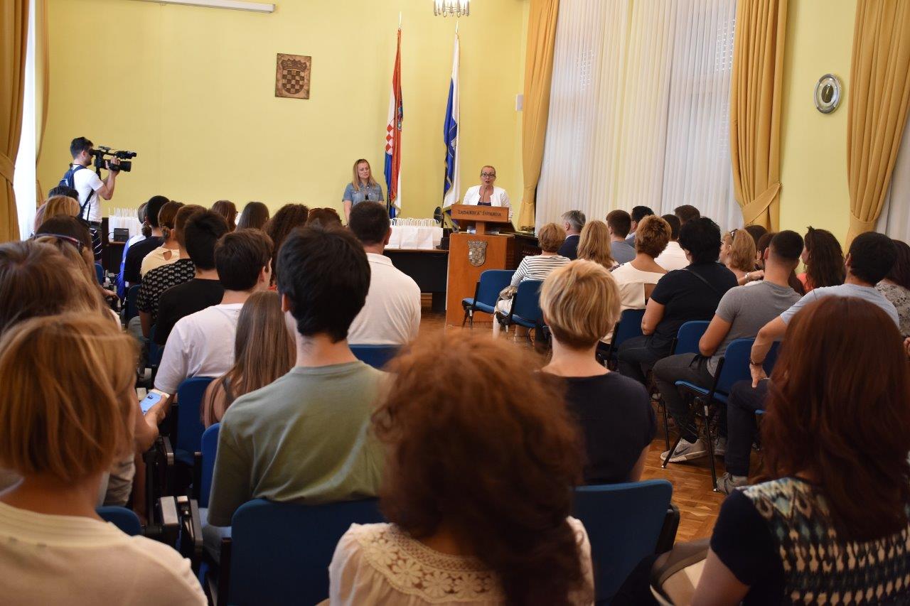 Prijem za nagrađivane učenike osnovnih i srednjh škola