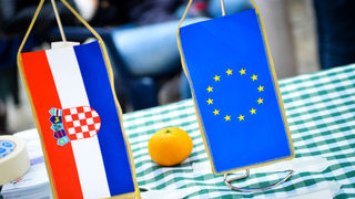 Narodni trg: Sajam udruga, foto: Marin Pitton Narodni trg: Sajam udruga, foto: Marin Pitton