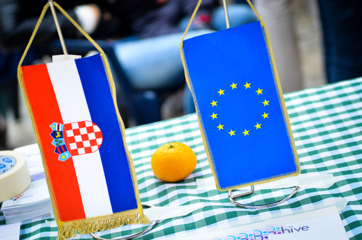 Narodni trg: Sajam udruga, foto: Marin Pitton Narodni trg: Sajam udruga, foto: Marin Pitton