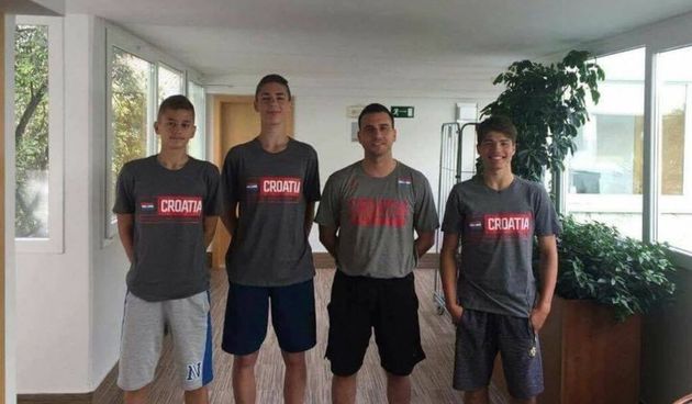 Maksim Matulina, Duje Brala, trener Stipe Kuliš i Antonio Franov.